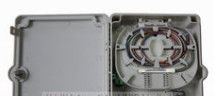 Hafif Fiber Optik Dağıtım Kutusu 8 Kablo Rakorlu Çekirdek 6 - 11mm